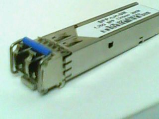 ׶ģpw2  (SFP 155Mb/s 2km 1310nm) 
P(gun)I:2009-11-12